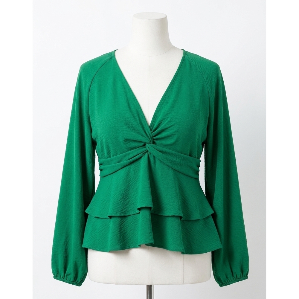 NEW ODDI gorgeous v-neck blouse - plus in kelly green